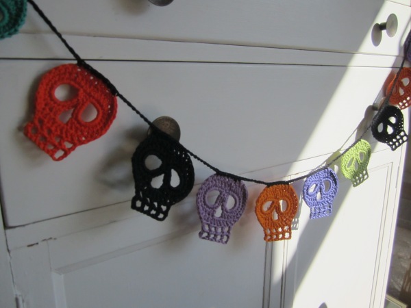 day of the dead crochet skull halloween bunting garland